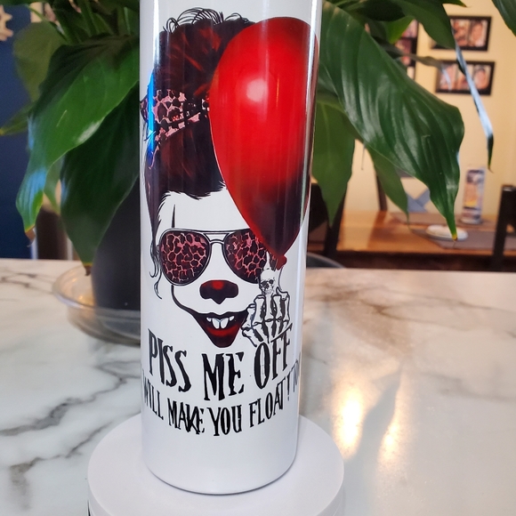 You'll Float Too "It" 20oz Tumbler with duo lids 🎉sale - Picture 3 of 9